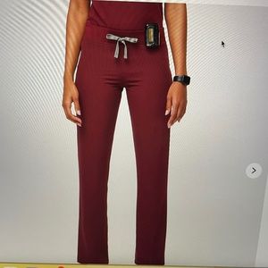 FiGS Livington Basic scrub pant Small/short